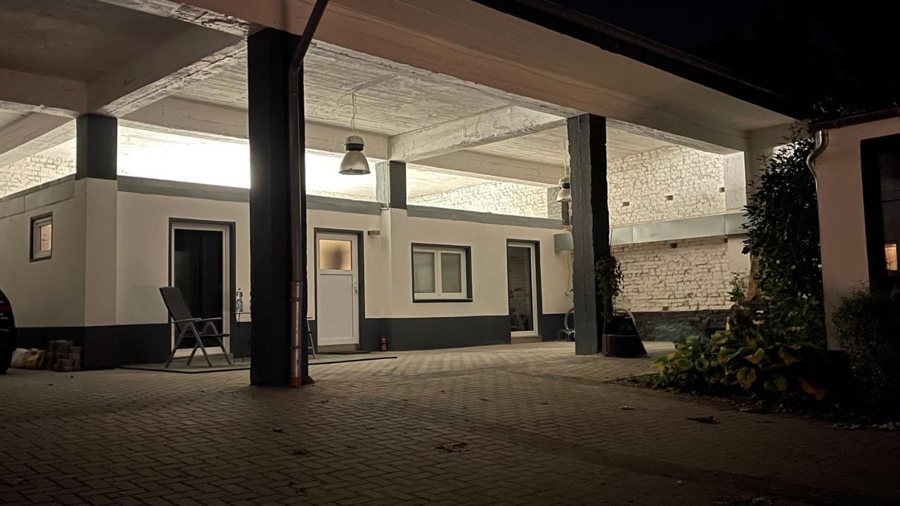 Apartmán Oase Im Gruenen Hinterhof, Eg, Ruhe, Terrasse, Carport, Free Paytv, Kaffee&Tee, Fahrraeder Duisburg Exteriér fotografie