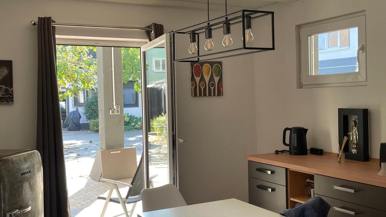 Apartmán Oase Im Gruenen Hinterhof, Eg, Ruhe, Terrasse, Carport, Free Paytv, Kaffee&Tee, Fahrraeder Duisburg Exteriér fotografie