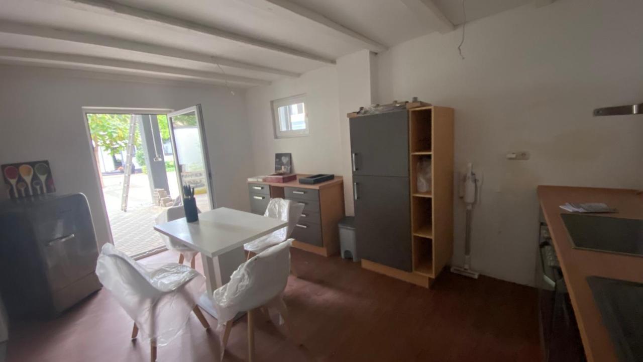 Apartmán Oase Im Gruenen Hinterhof, Eg, Ruhe, Terrasse, Carport, Free Paytv, Kaffee&Tee, Fahrraeder Duisburg Exteriér fotografie