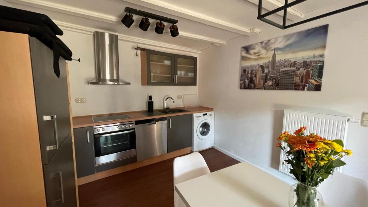 Apartmán Oase Im Gruenen Hinterhof, Eg, Ruhe, Terrasse, Carport, Free Paytv, Kaffee&Tee, Fahrraeder Duisburg Exteriér fotografie