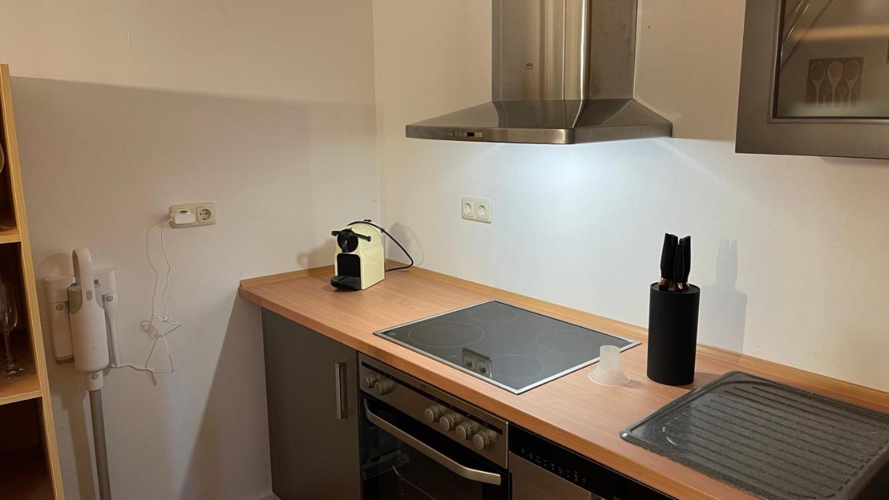 Apartmán Oase Im Gruenen Hinterhof, Eg, Ruhe, Terrasse, Carport, Free Paytv, Kaffee&Tee, Fahrraeder Duisburg Exteriér fotografie