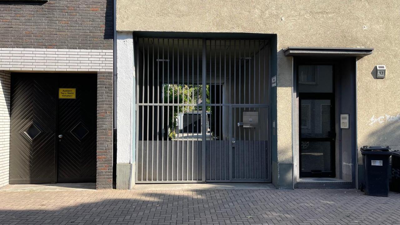 Apartmán Oase Im Gruenen Hinterhof, Eg, Ruhe, Terrasse, Carport, Free Paytv, Kaffee&Tee, Fahrraeder Duisburg Exteriér fotografie
