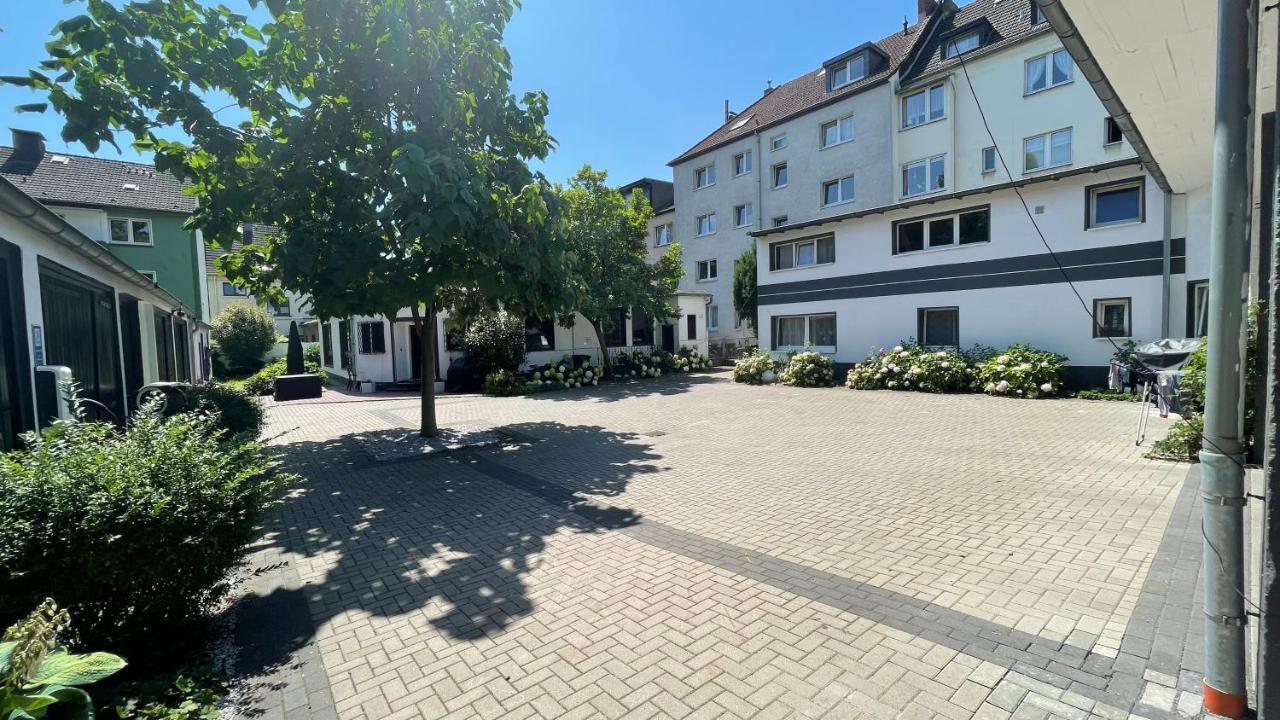 Apartmán Oase Im Gruenen Hinterhof, Eg, Ruhe, Terrasse, Carport, Free Paytv, Kaffee&Tee, Fahrraeder Duisburg Exteriér fotografie