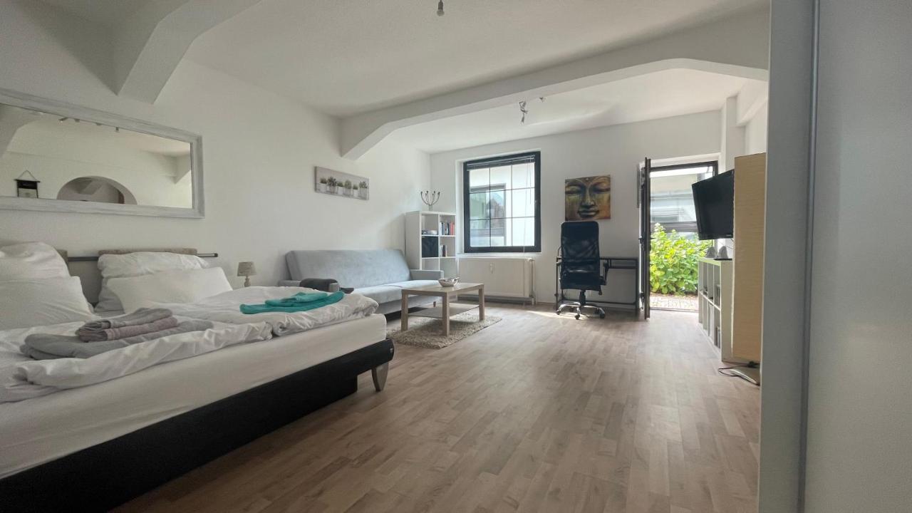 Apartmán Oase Im Gruenen Hinterhof, Eg, Ruhe, Terrasse, Carport, Free Paytv, Kaffee&Tee, Fahrraeder Duisburg Exteriér fotografie